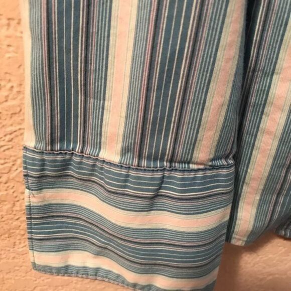 New York & Company shirt - Picture 4 of 6